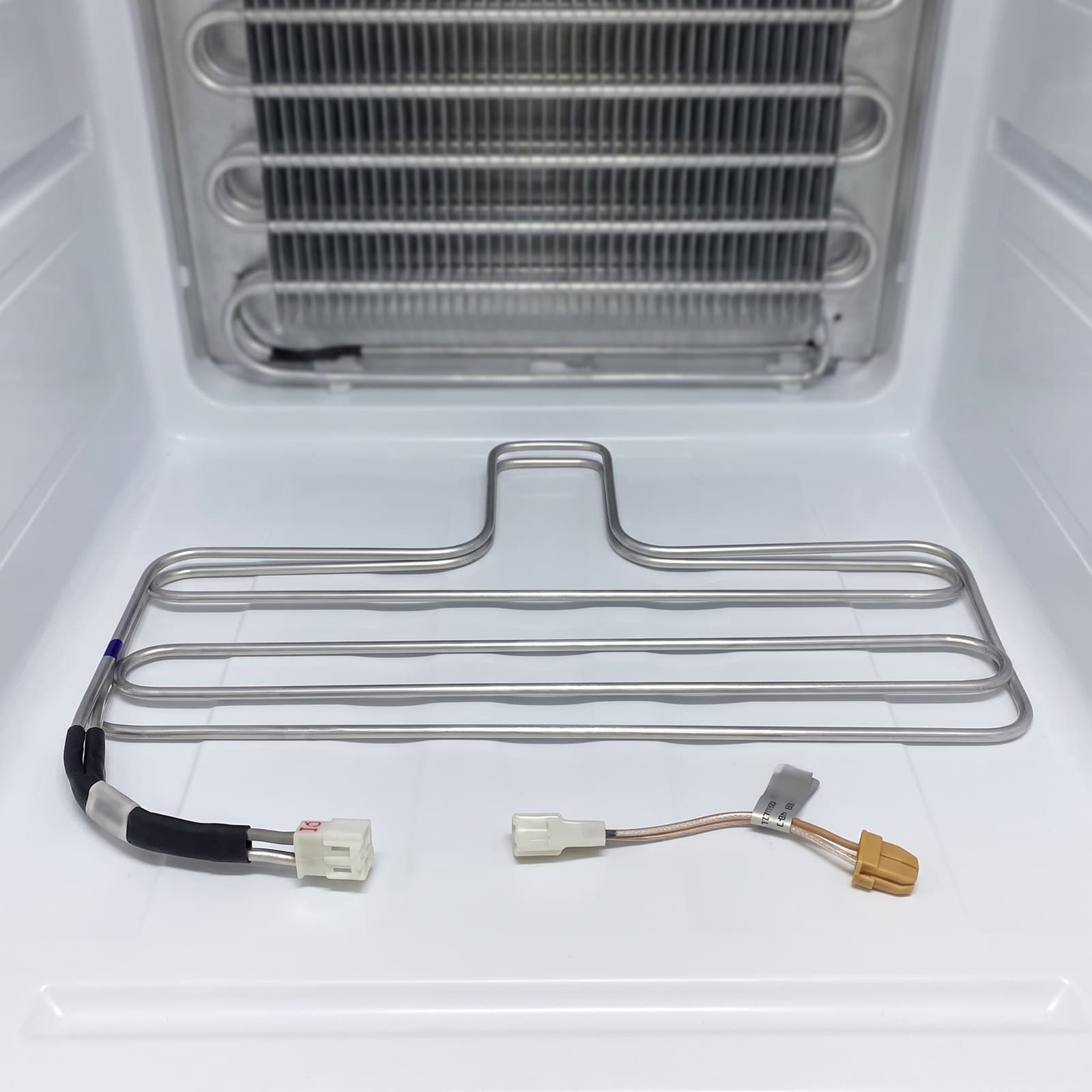 Resistência Degelo Consul 127v Crb36 / Crb39 W10630757: detalhe da peça